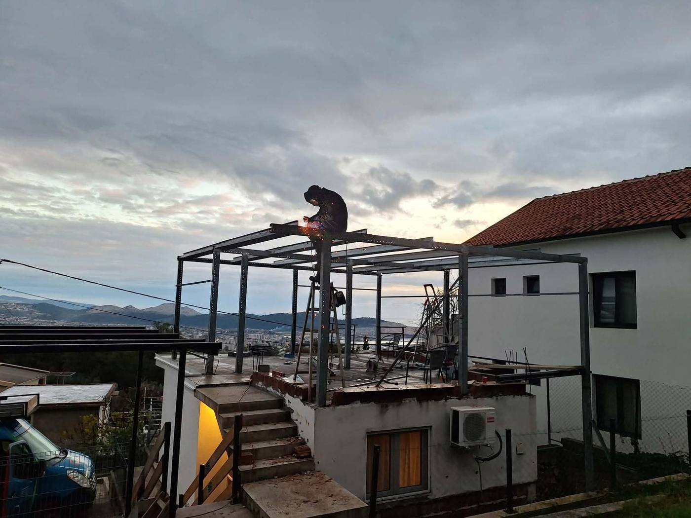 Varenje čelične konstrukcije za nadogradnju sprata